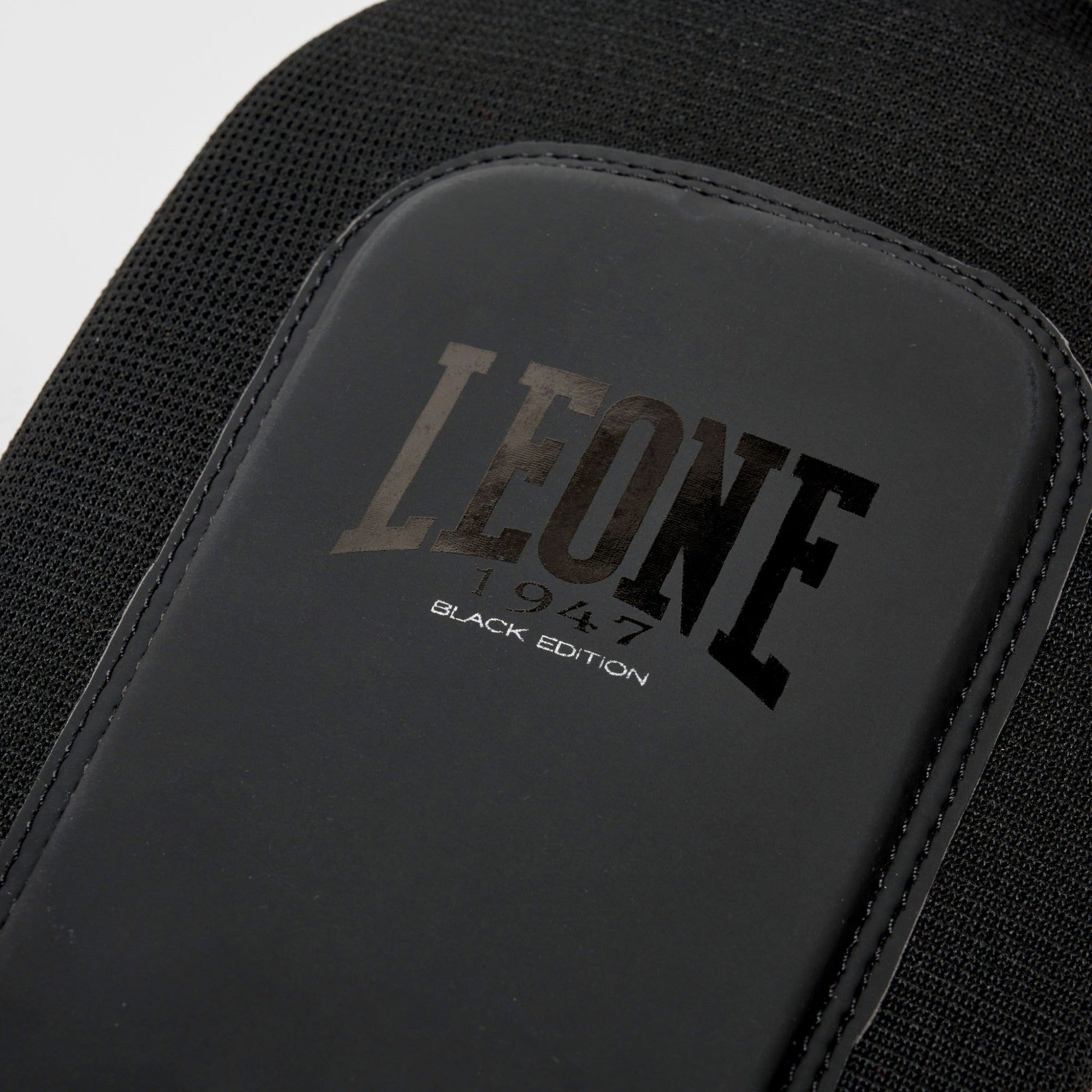 PARATIBIA BLACK EDITION LEONE