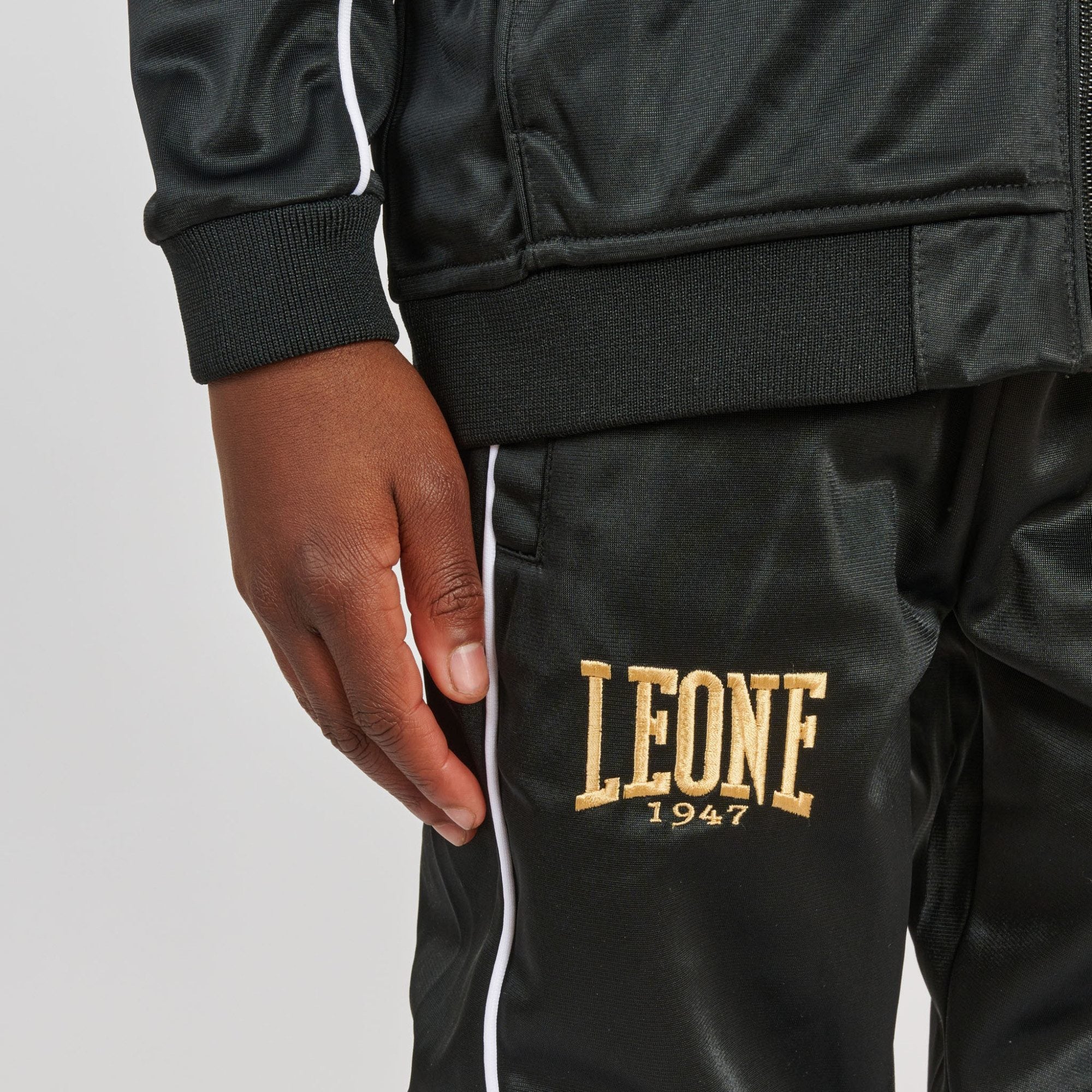 TUTA PREMIUM JUNIOR LEONE