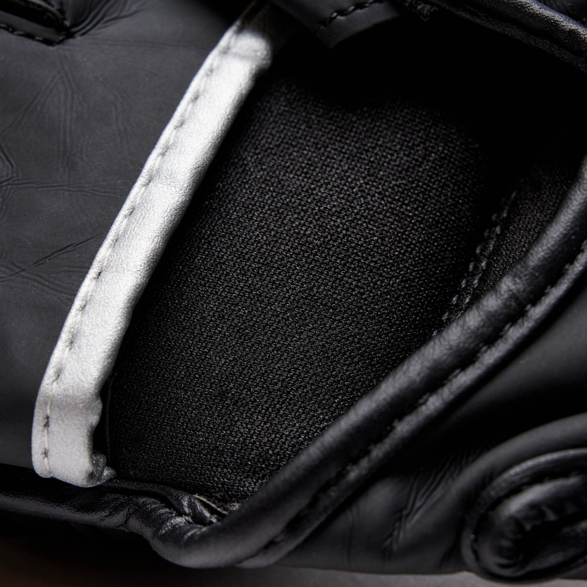 GUANTI DA MMA BLACK EDITION LEONE