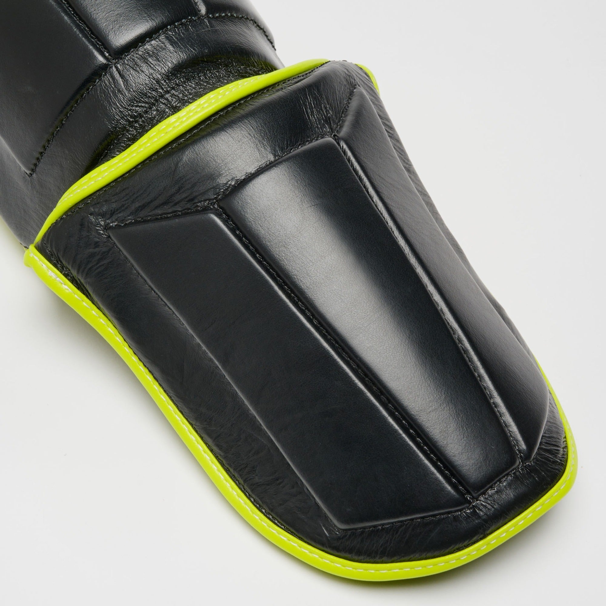 PARATIBIA REVO FLUO LEONE