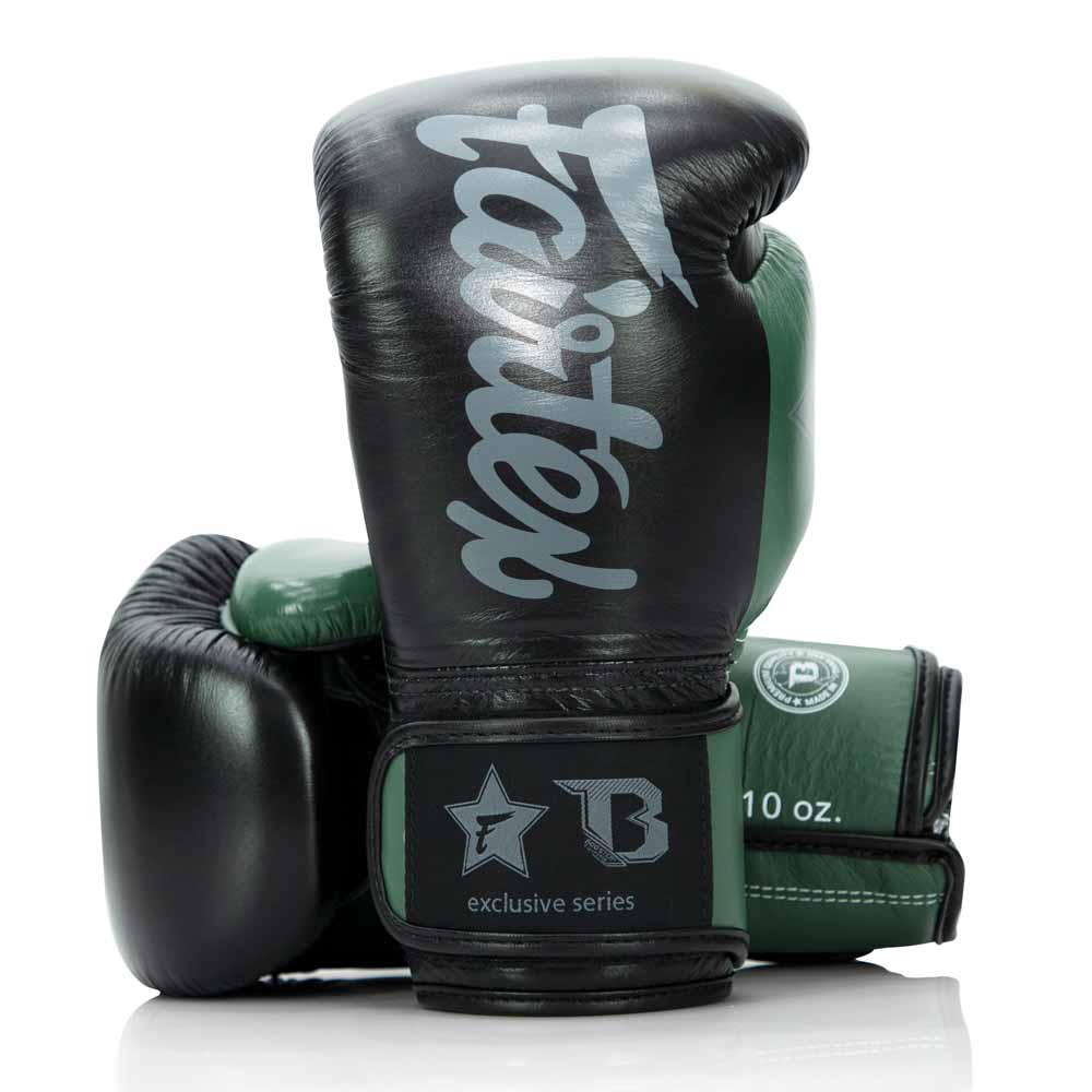 GUANTONI DA BOXE FAIRTEX