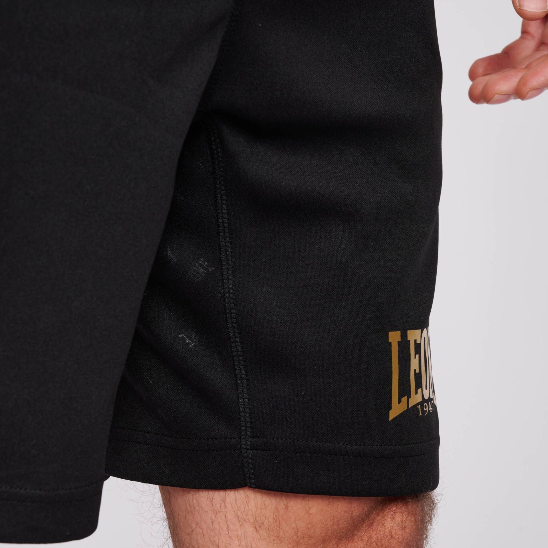 PANTALONCINO DNA LEONE