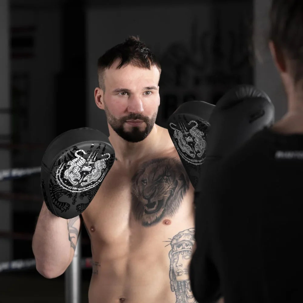 FOCUS DA MAESTRO DA MUAY THAI PHANTOM MOD. SAK YANT