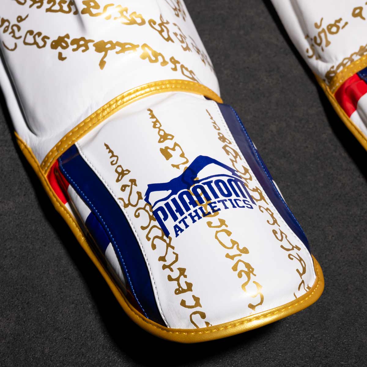 PARASTINCHI  Muay Thai -  PHANTOM
