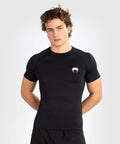 RASHGUARD VENUM CONTENDER A MANICA CORTA NERO/BIANCO