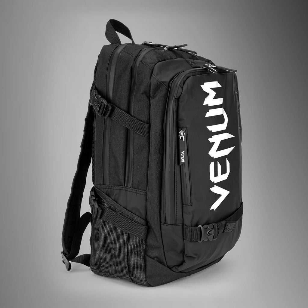 VENUM CHALLENGER PRO EVO ZAINO (20-25L) - Nero/Bianco
