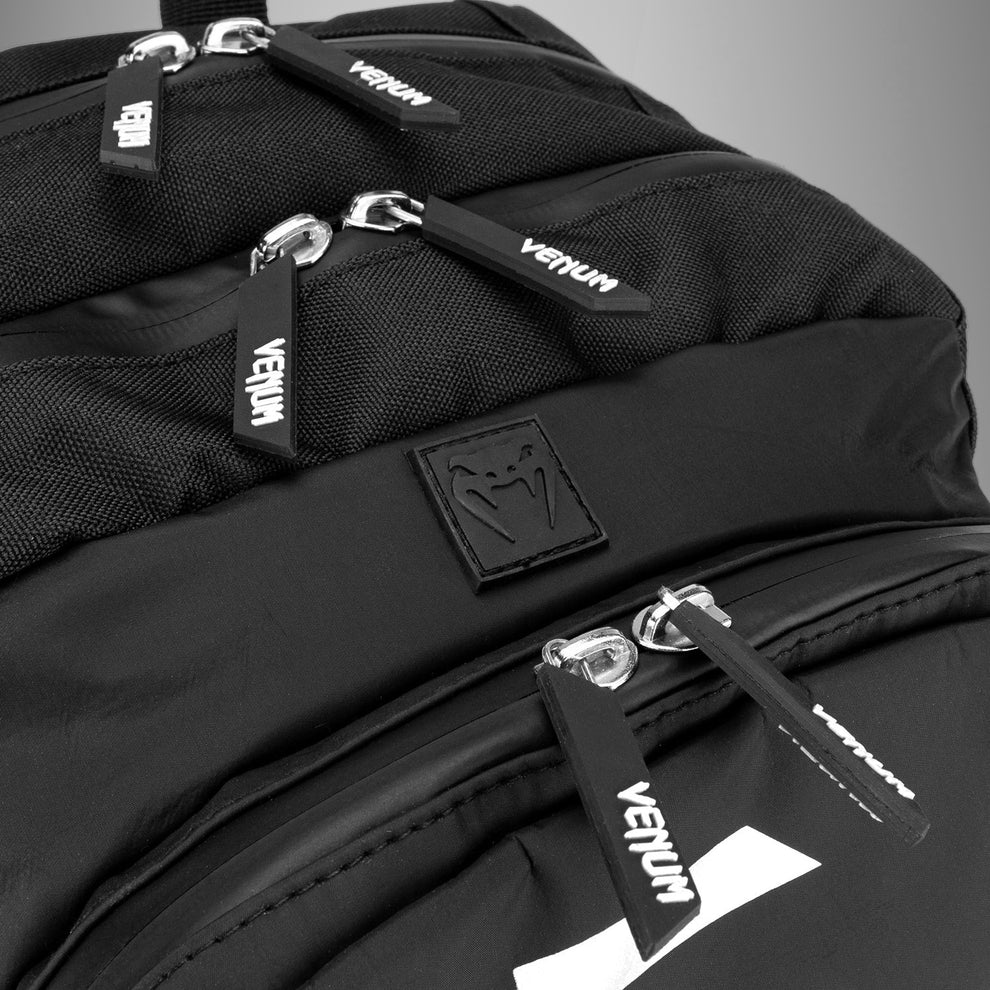 VENUM CHALLENGER PRO EVO ZAINO (20-25L) - Nero/Bianco