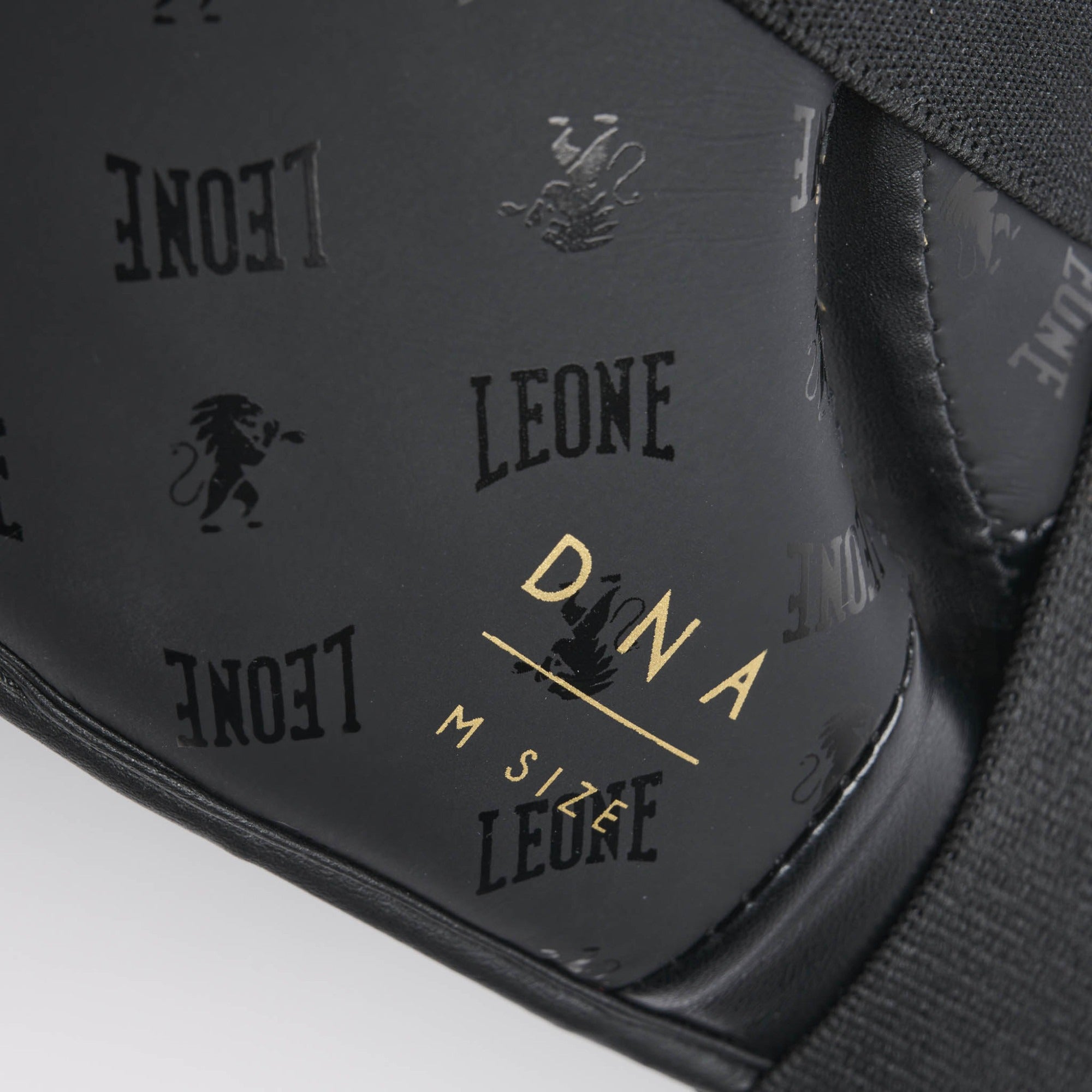 CALZARI DNA LEONE