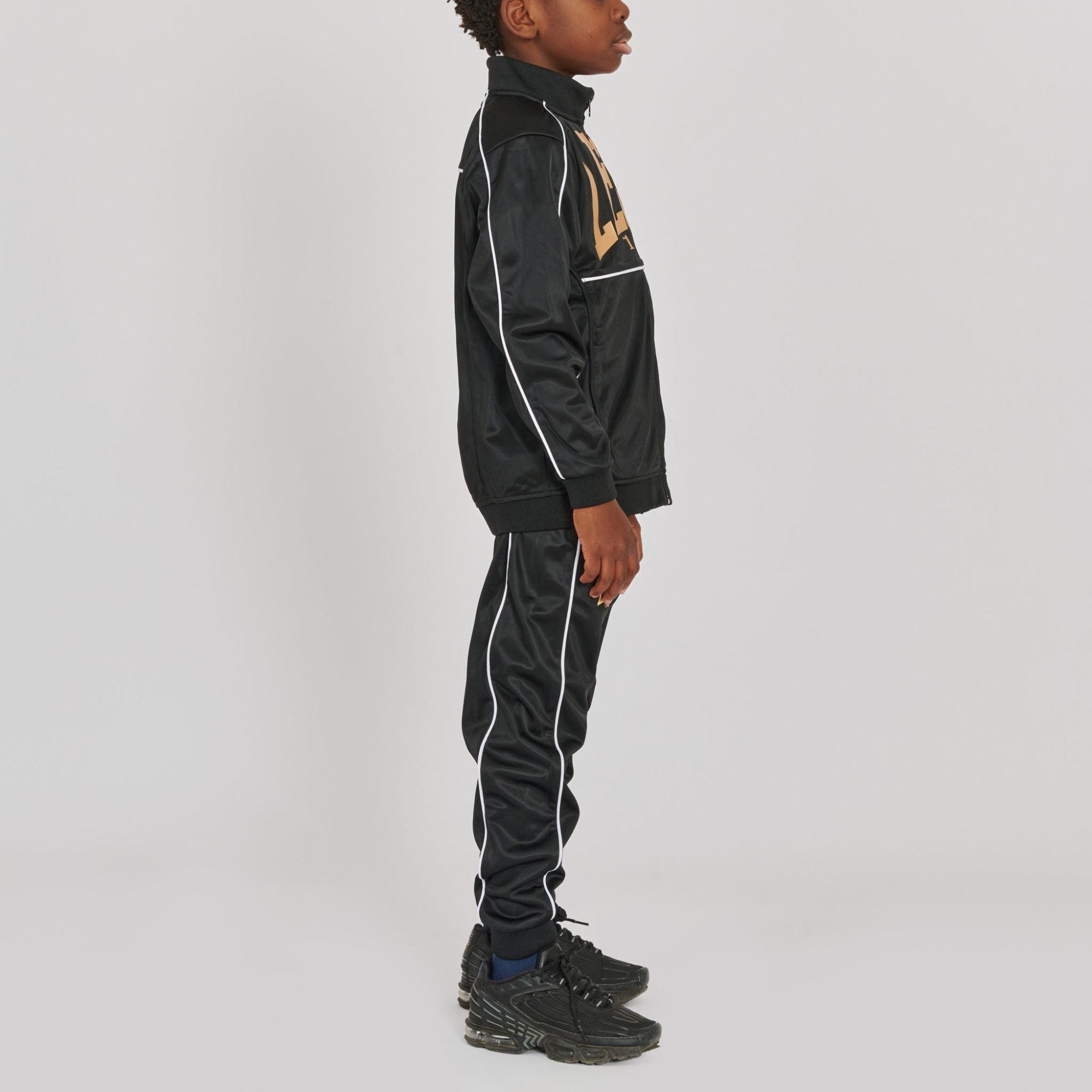 TUTA PREMIUM JUNIOR LEONE