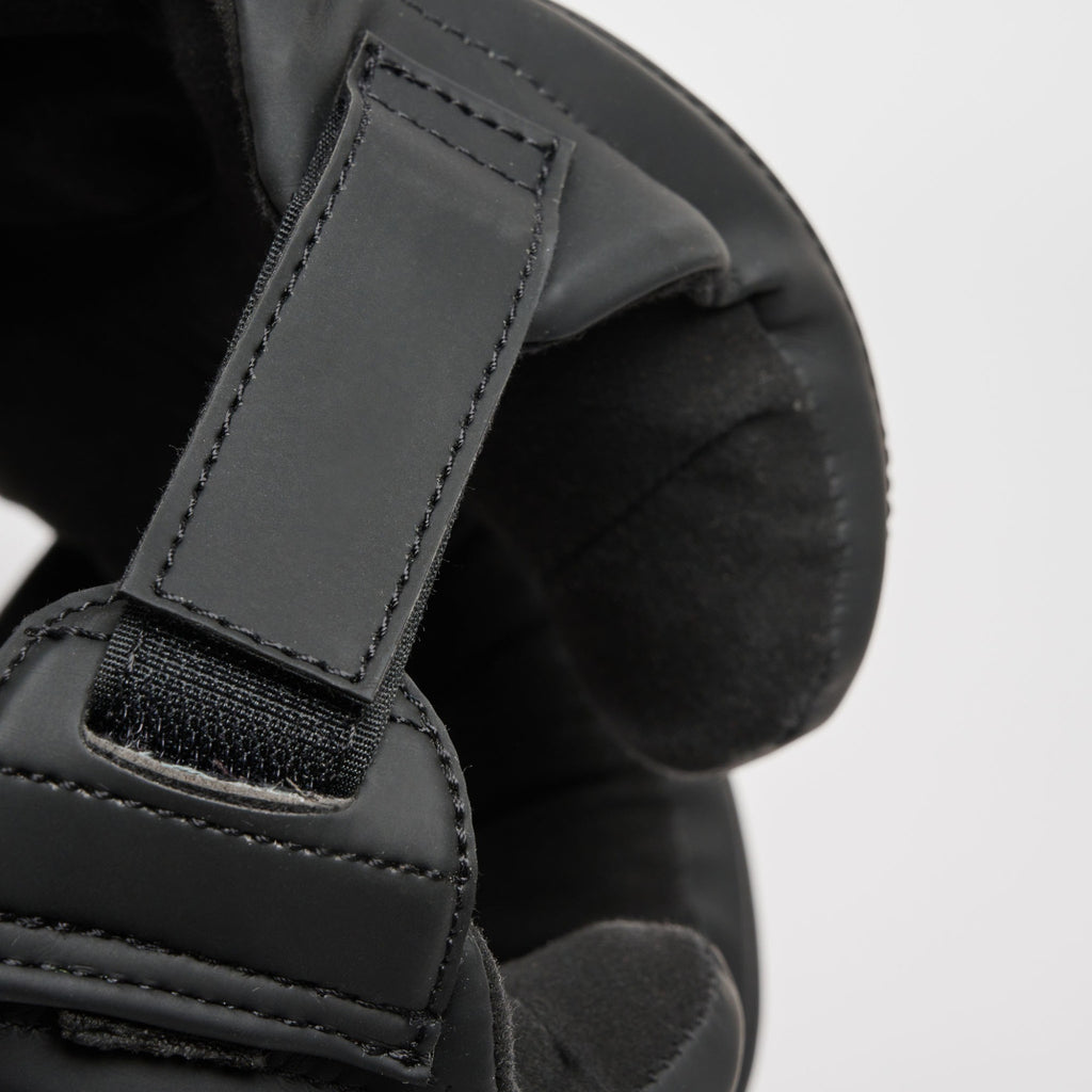 CASCO BLACK EDITION LEONE